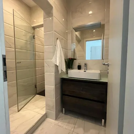 Modern Heaven Victoriei *