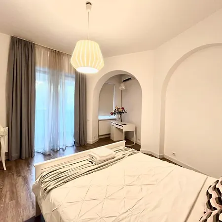 Modern Heaven Victoriei