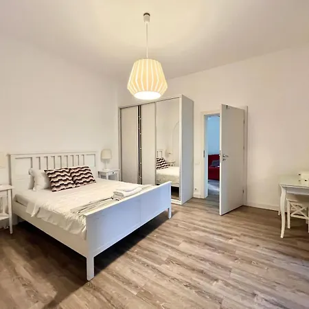 Modern Heaven Victoriei Bucharest